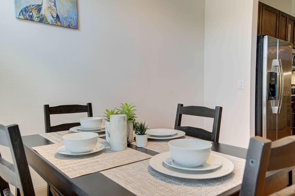 Cozy Apt Nrg Pool,Wi-Fi, Free Parking, Petsok! ฮูสตัน ภายนอก รูปภาพ